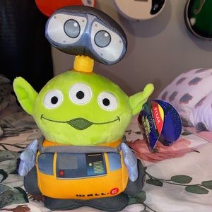 Limited Edition Alien dressed as Walle